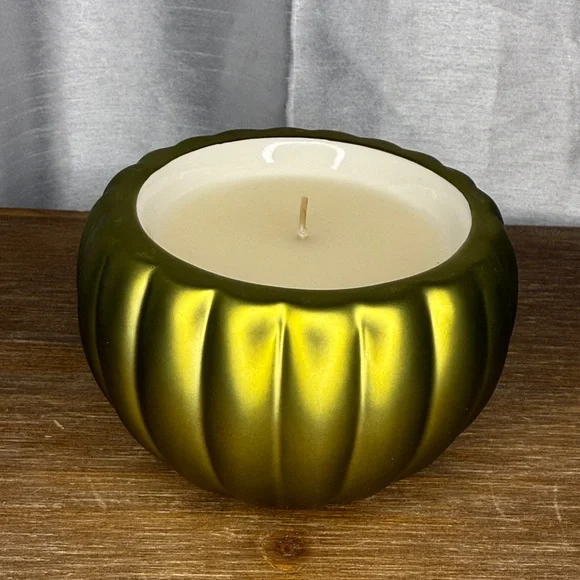 Ceramic Metallic Green Gold 6” Ornament Candle Display with Lid - Picture 7 of 7